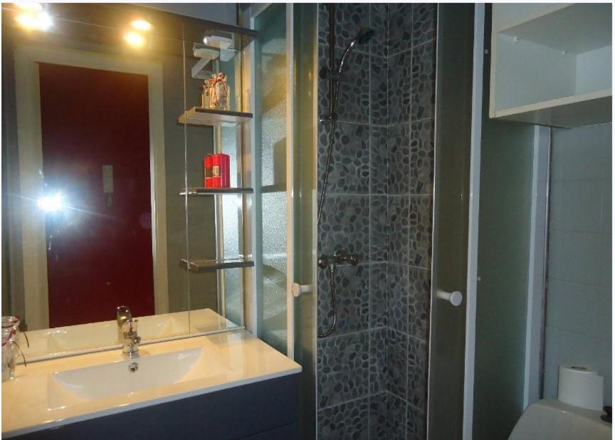 Studios à Golfe juan Extérieur photo